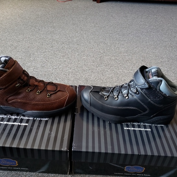 2 pairs real leather boots. 2 for 1, make offer. - Picture 3 of 4